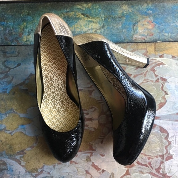 oh...Deer Size 9 Serena Black & Gold Pumps Heels - Picture 2 of 8